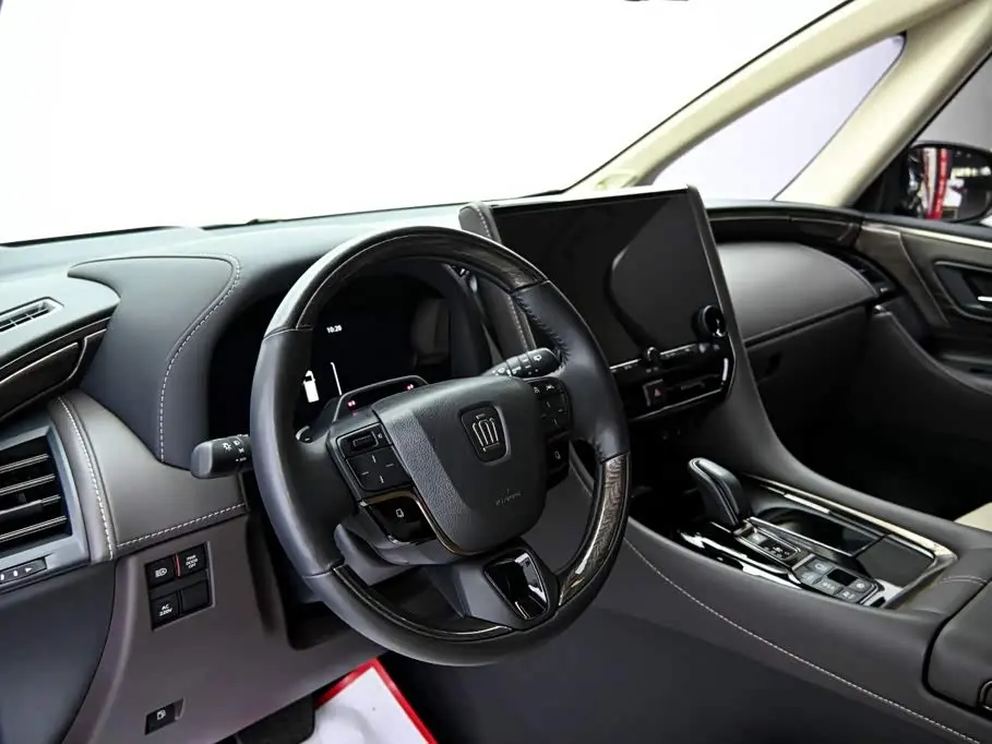Toyota Vellfire 2023 — Фото 19/20