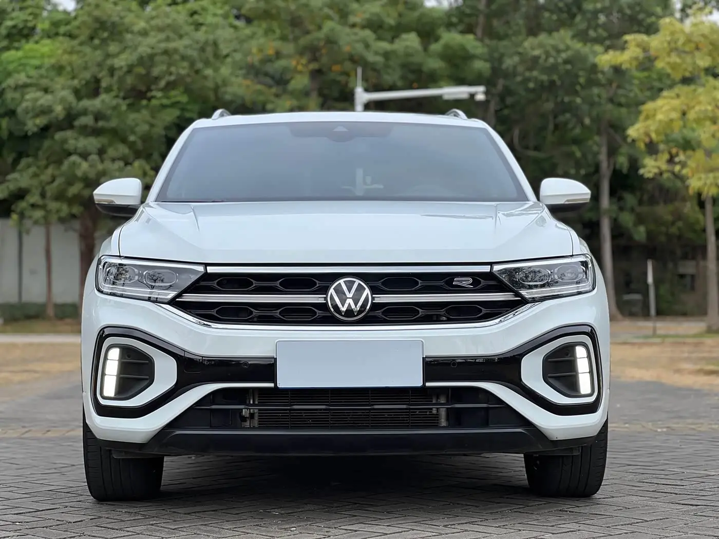 Volkswagen T-ROC 2023 — Фото 2/20