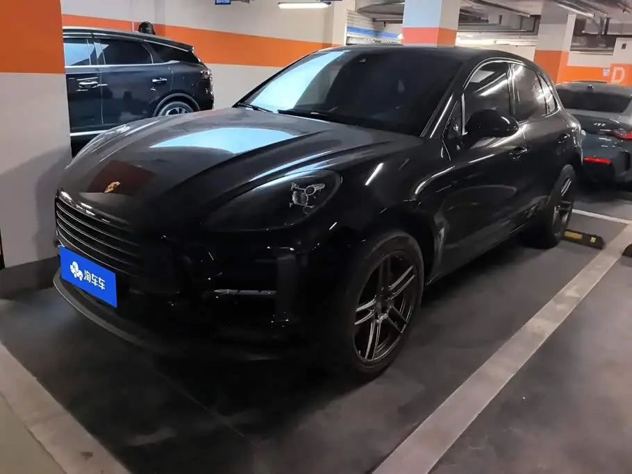 Porsche Macan, 2021