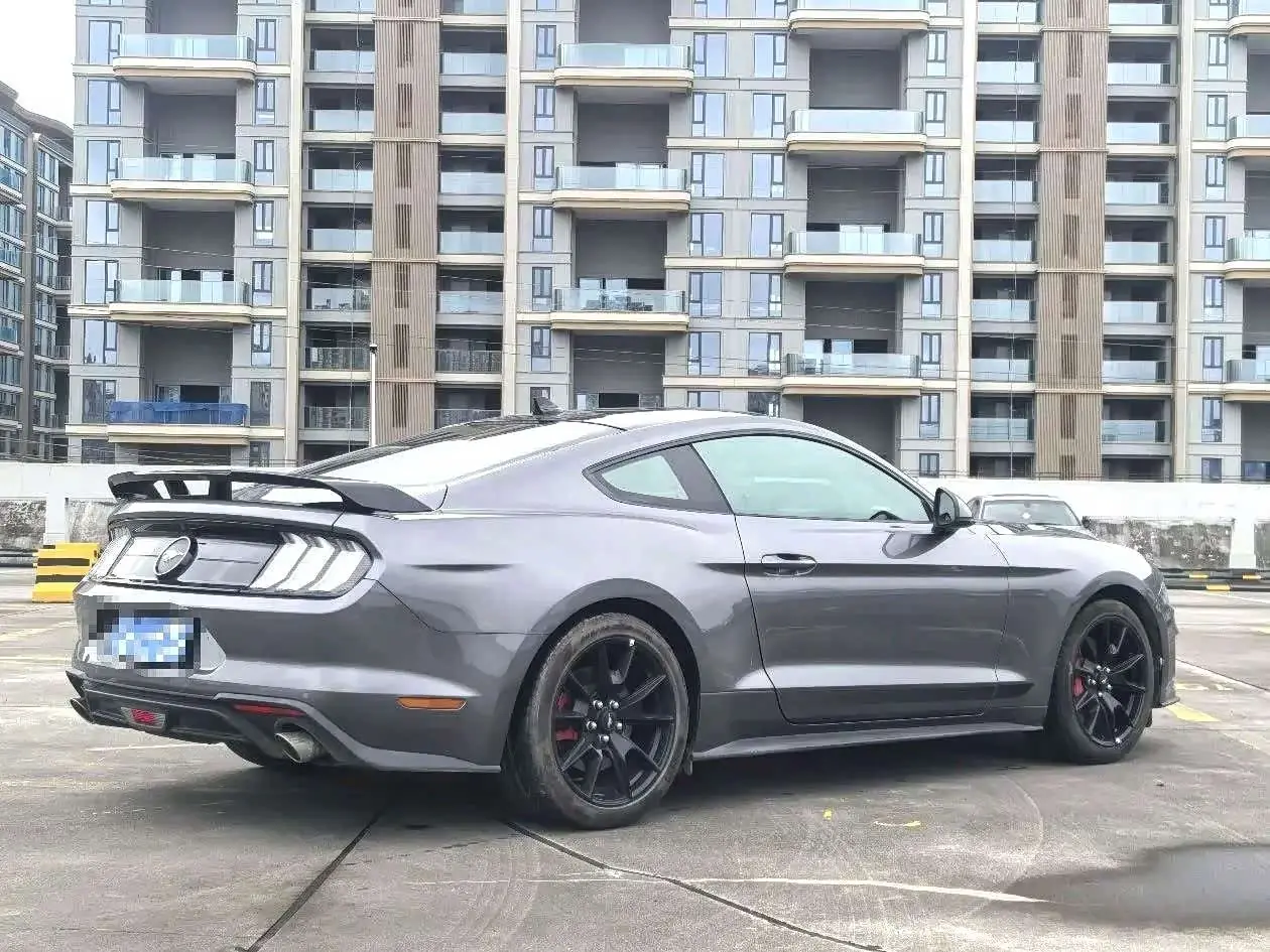 Ford Mustang 2023 — Şəkil 5/9