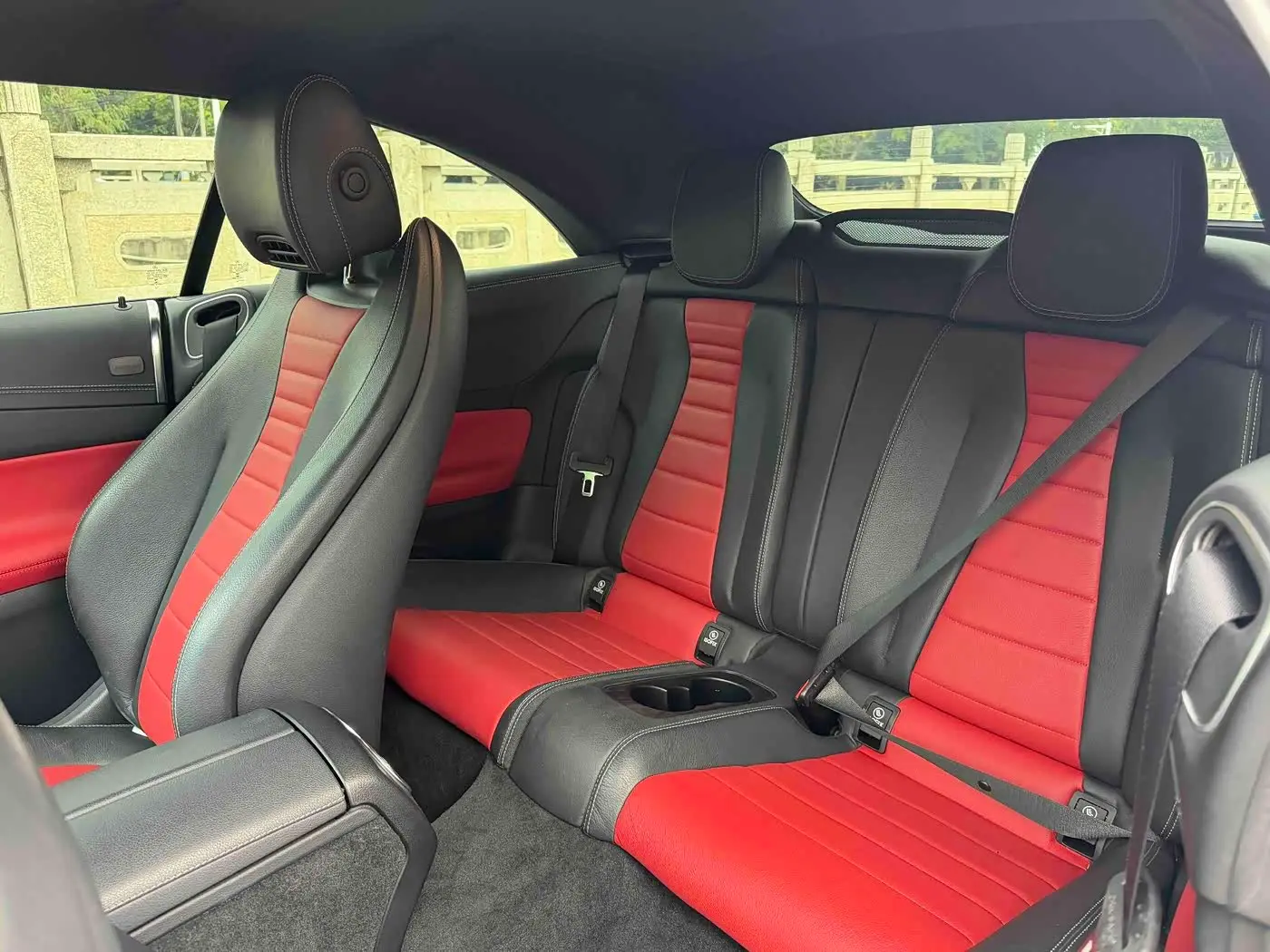Mercedes-Benz E-Class 2021 — Photo 17/20