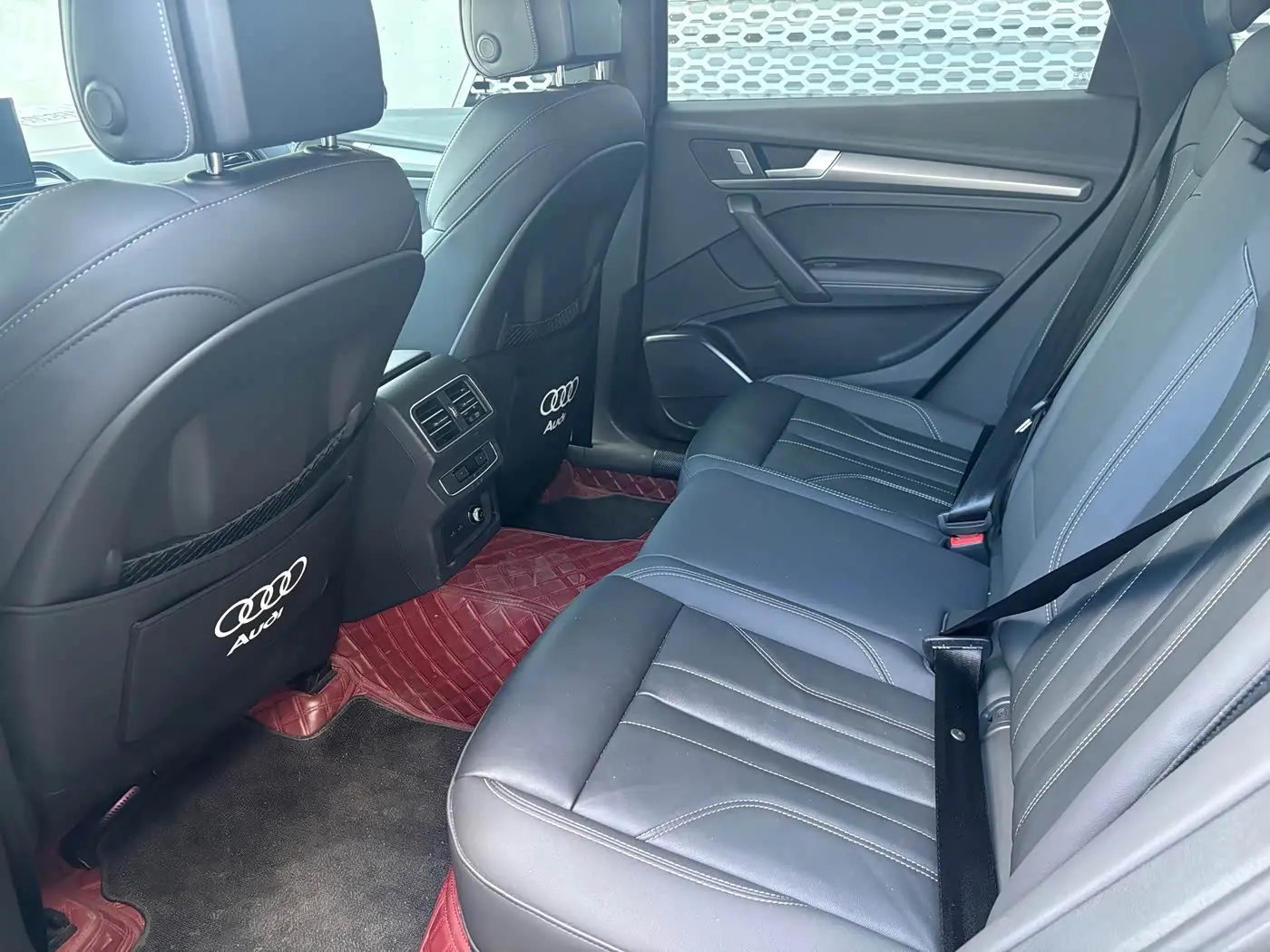 Audi Q5L 2024 — Şəkil 8/14