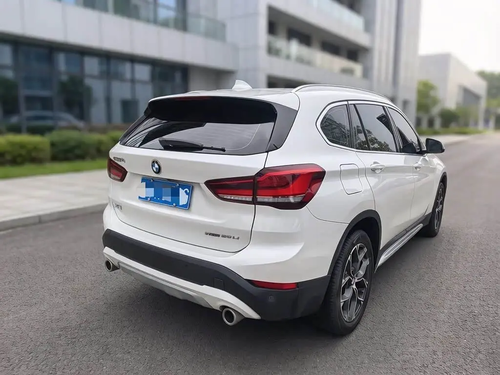 BMW X1 2022 — Фото 5/17