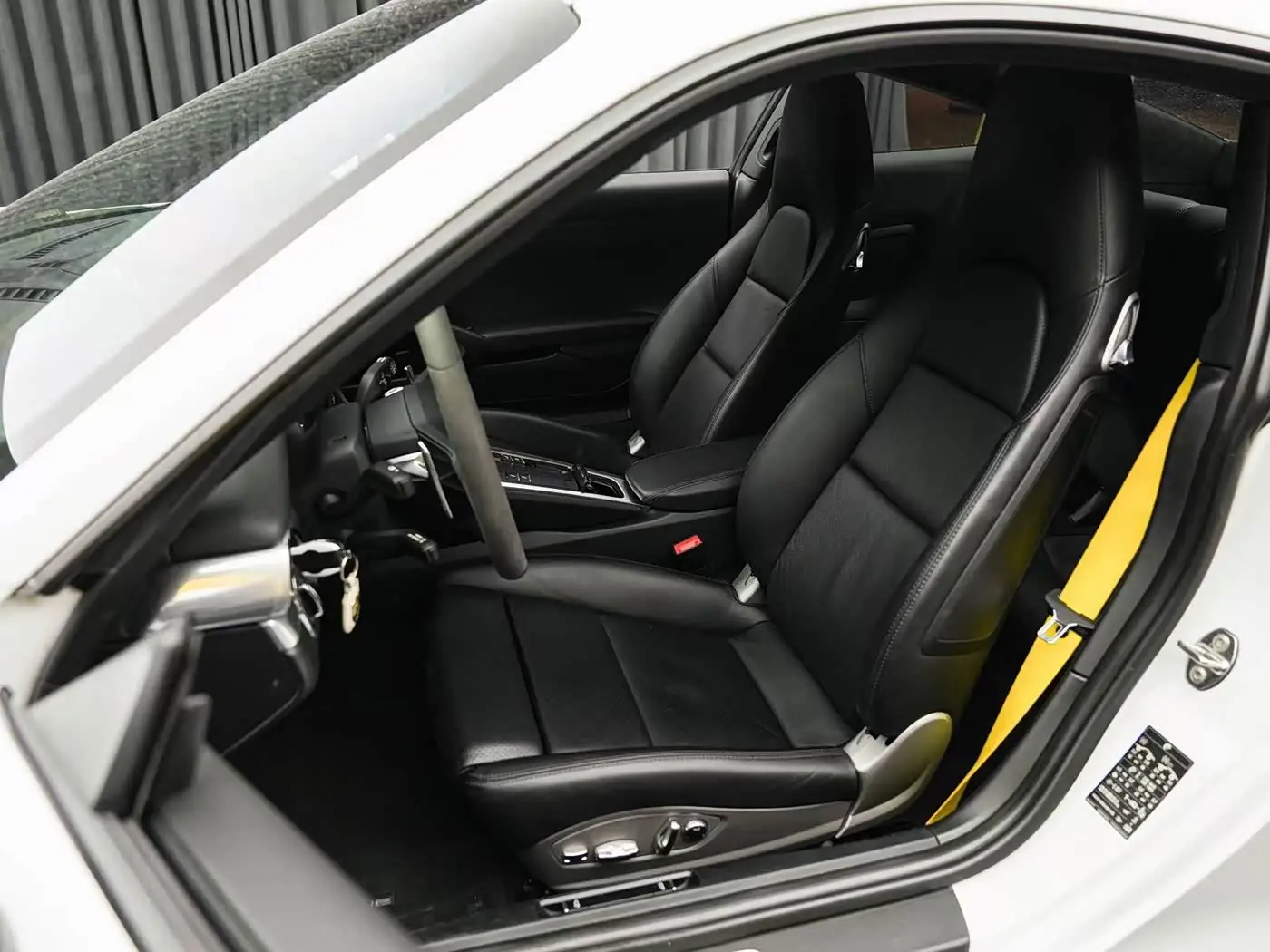 Porsche 911 2018 — Şəkil 7/9