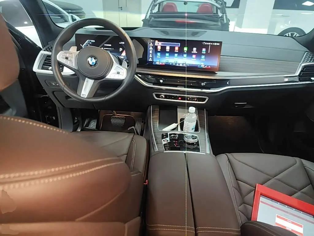 BMW X5 2025 — Photo 10/20