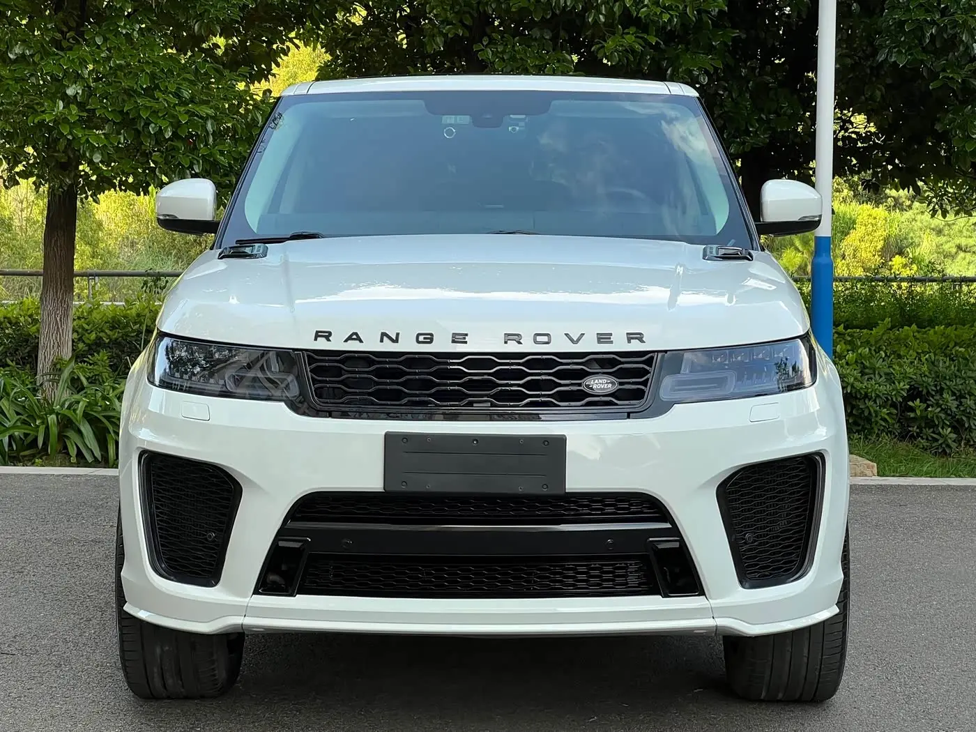 Land Rover Range Rover Sport 2015 — Photo 1/9