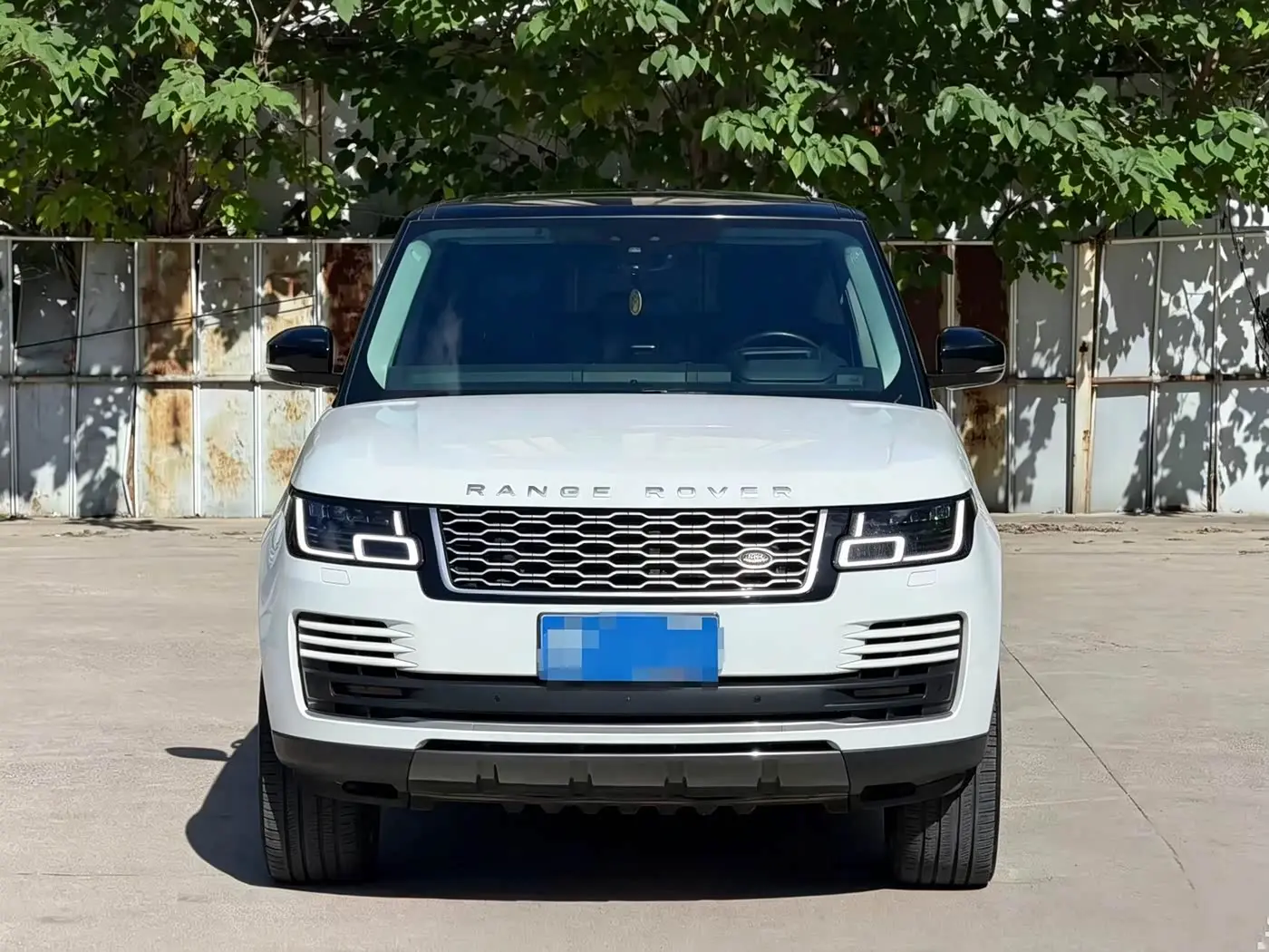 Land Rover Range Rover 2020 — Photo 2/19