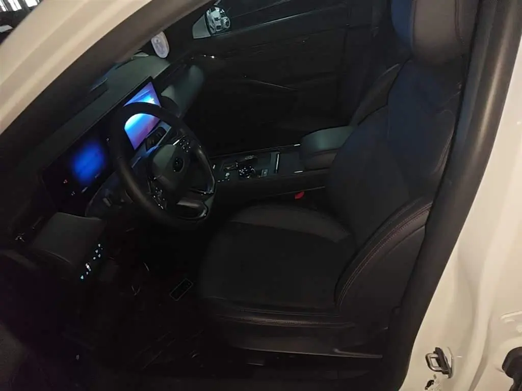 Ford Mondeo 2025 — Şəkil 15/20