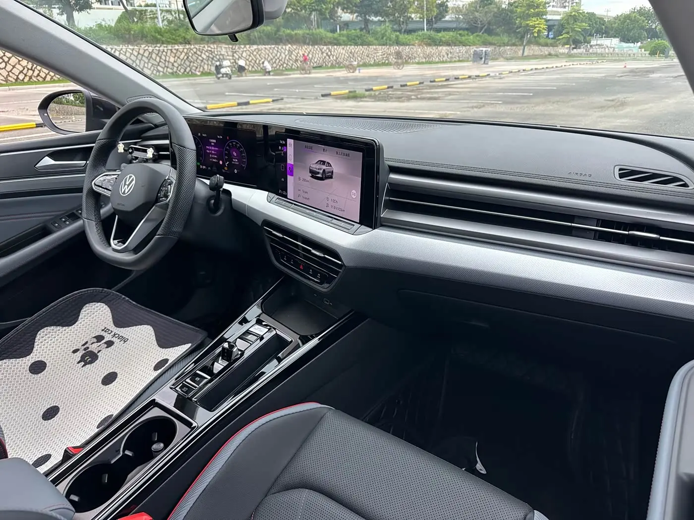 Volkswagen Lamando 2024 — Photo 5/13