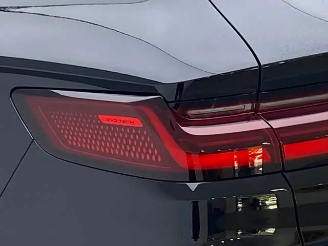 BYD Song PLUS PHEV 2024 — Фото 18/19