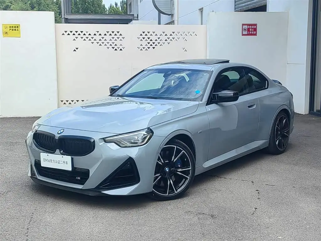 BMW M240i, 2026