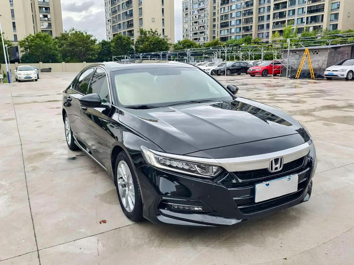 Honda Accord 2021 — Фото 3/15