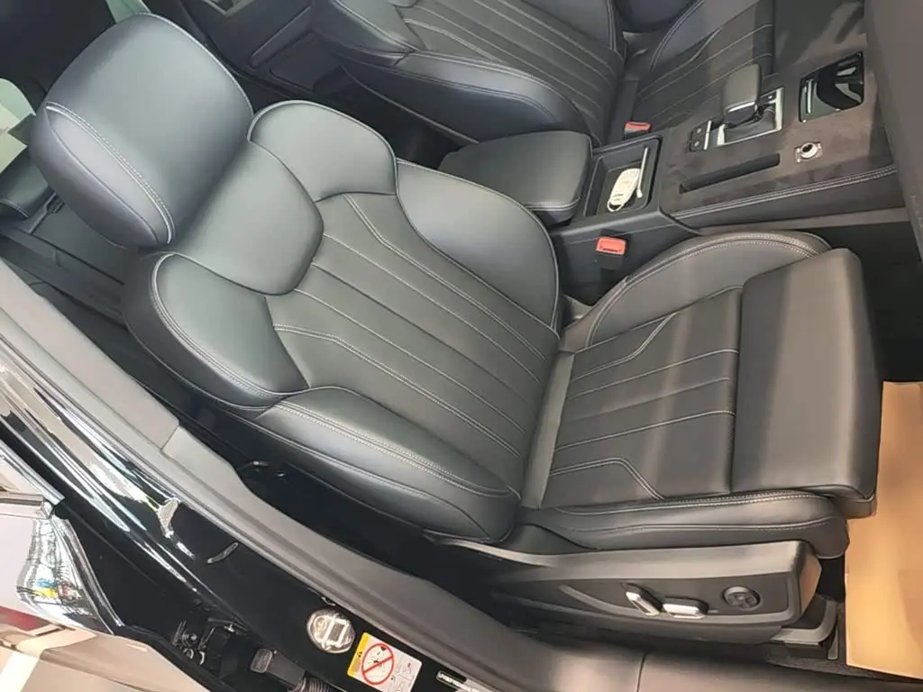 Audi Q5L 2026 — Şəkil 19/20
