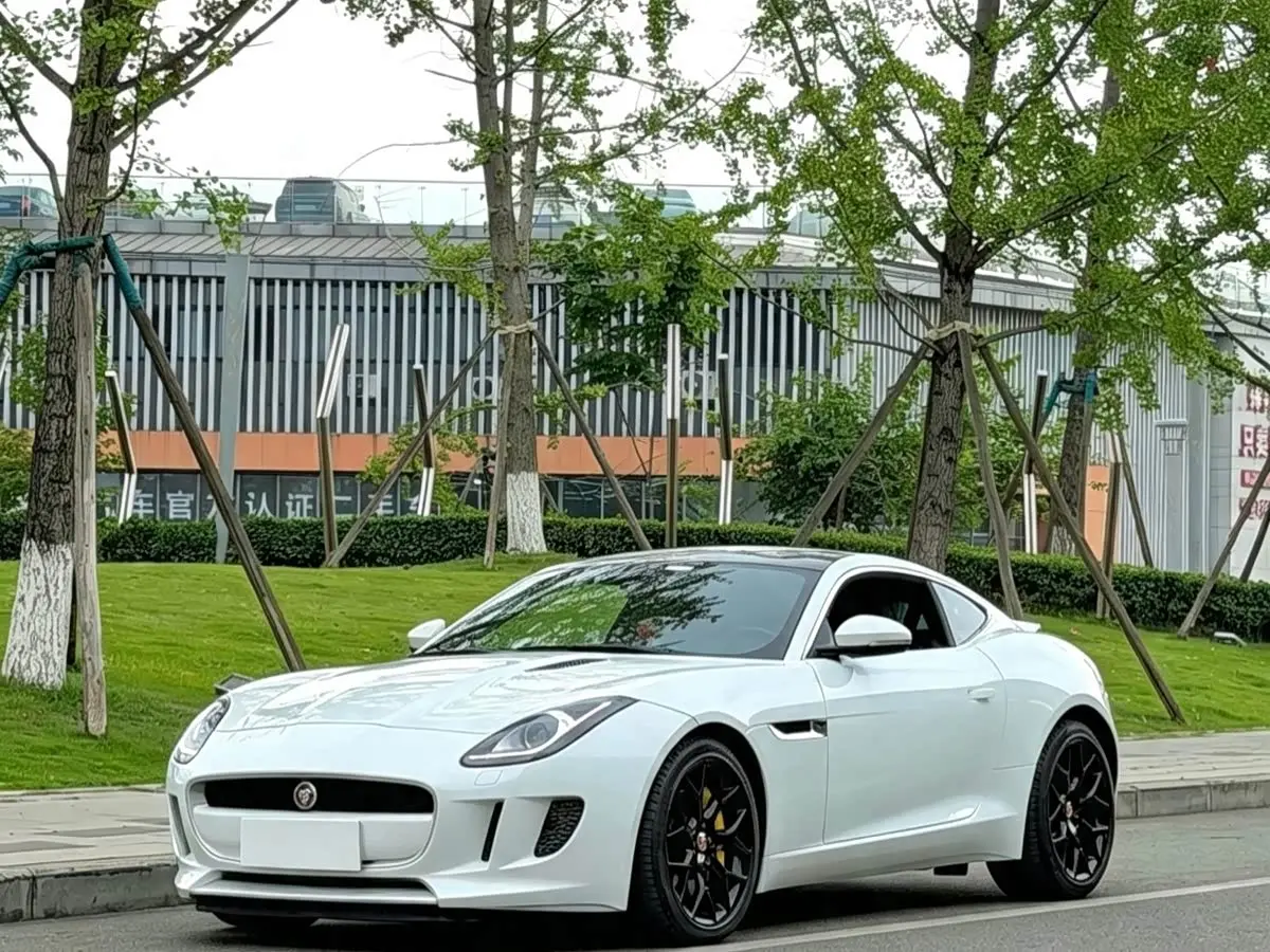 Jaguar F-TYPE 2015 — Şəkil 1/9