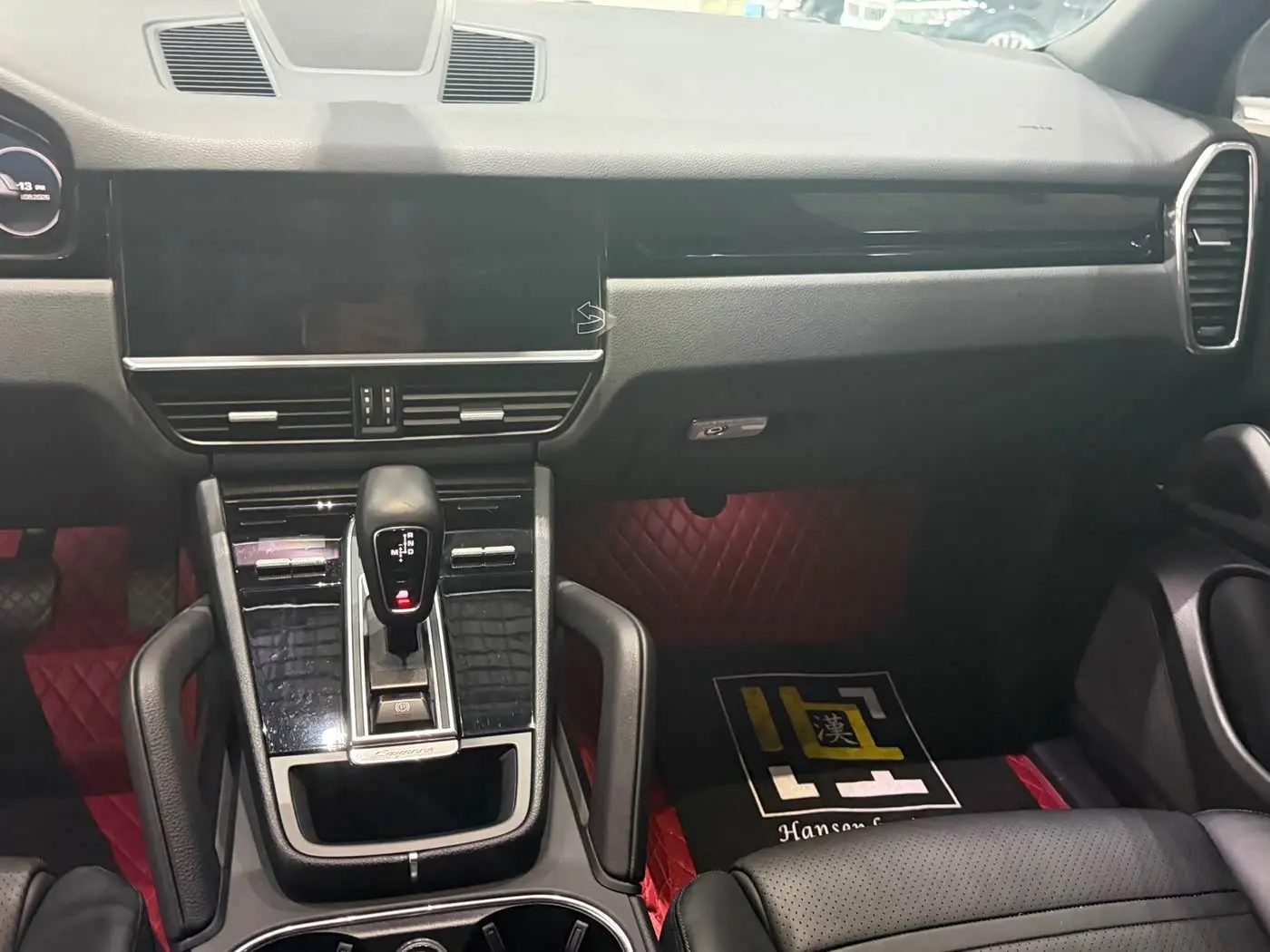 Porsche Cayenne 2018 — Photo 10/17