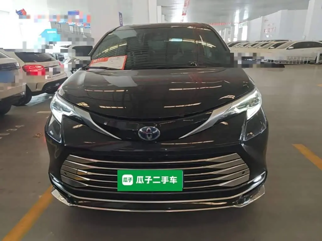 Toyota Sienna 2022 — Photo 3/20