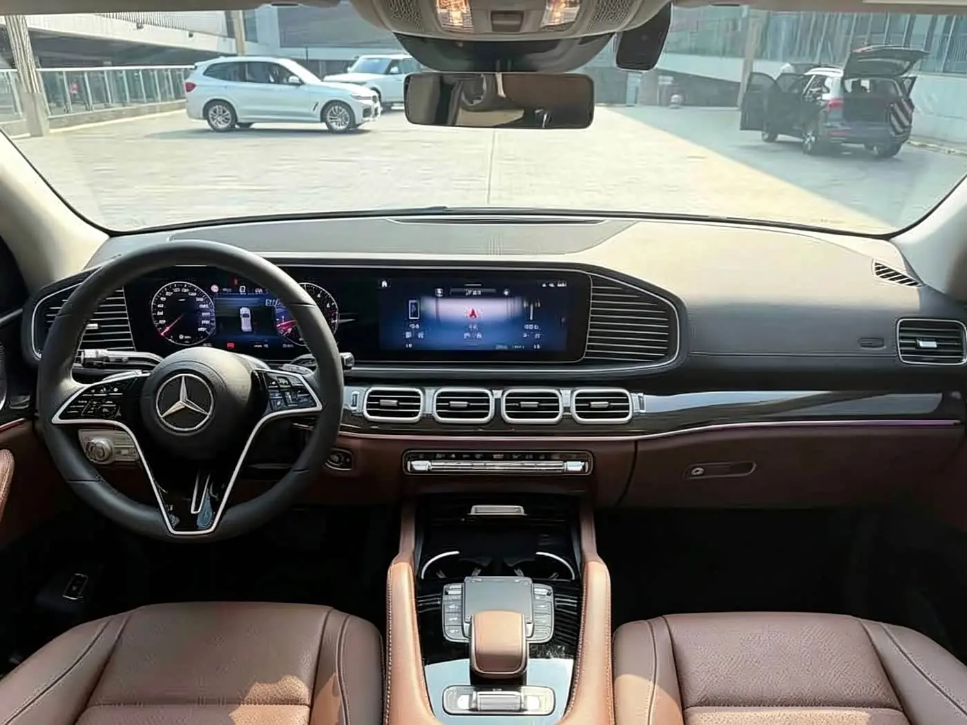 Mercedes-Benz GLE 2024 — Photo 7/12