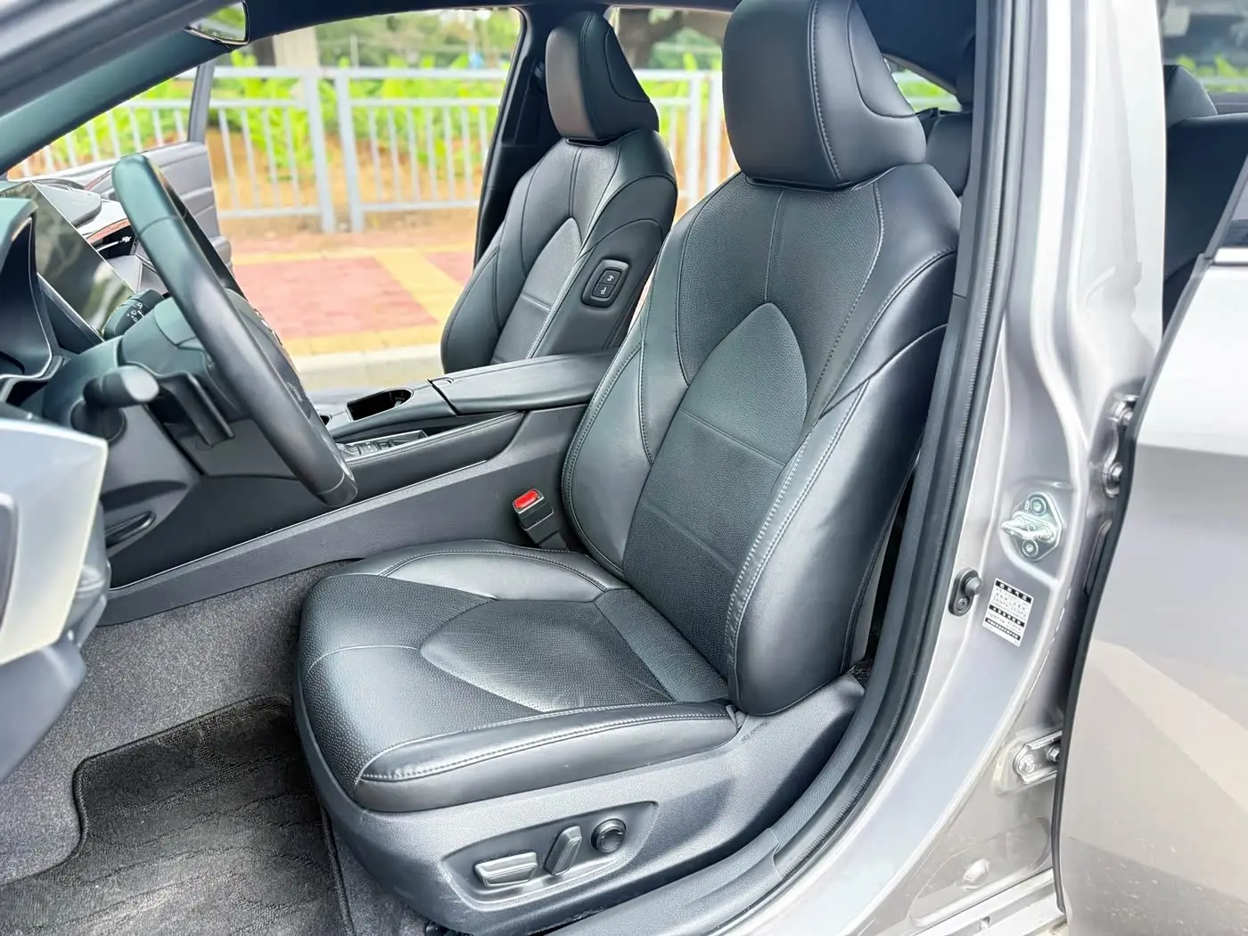 Toyota Avalon 2023 — Şəkil 6/13