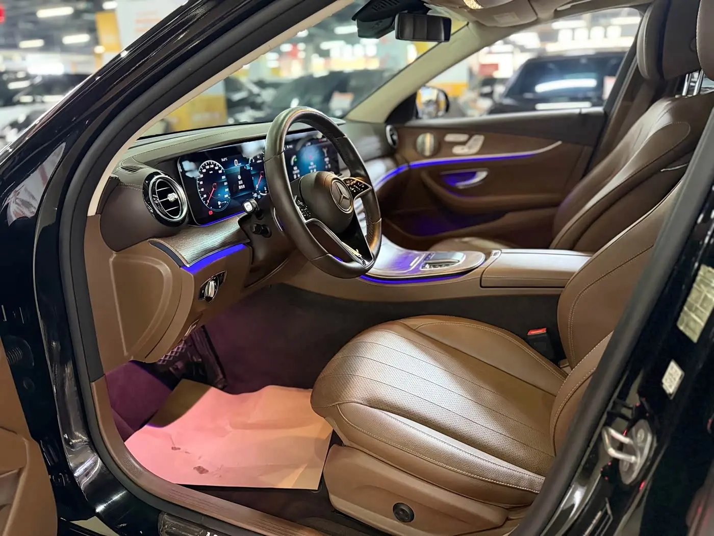 Mercedes-Benz E-Class 2023 — Фото 6/15