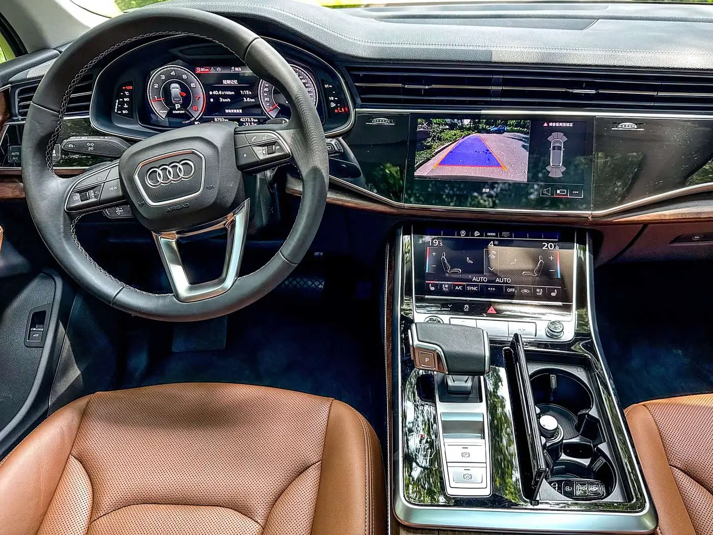 Audi Q7 2025 — ფოტო 10/15