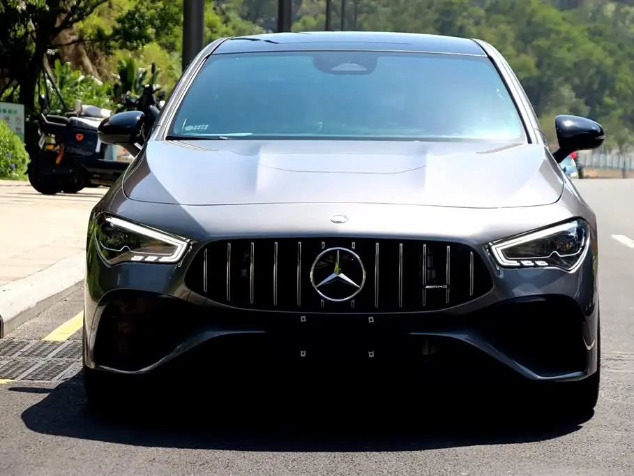 Mercedes-Benz CLA AMG 2025 — Photo 2/13