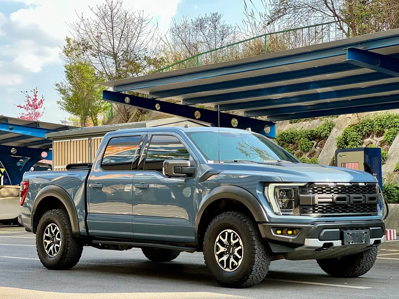Ford F-150 Raptor 2023 — Photo 3/20
