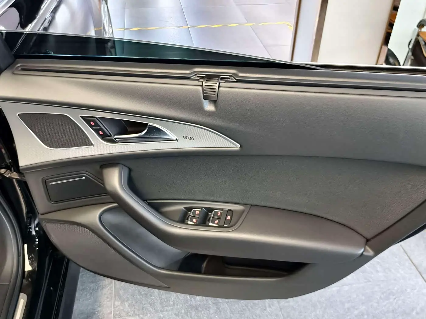 Audi A6L 2018 — Фото 12/20