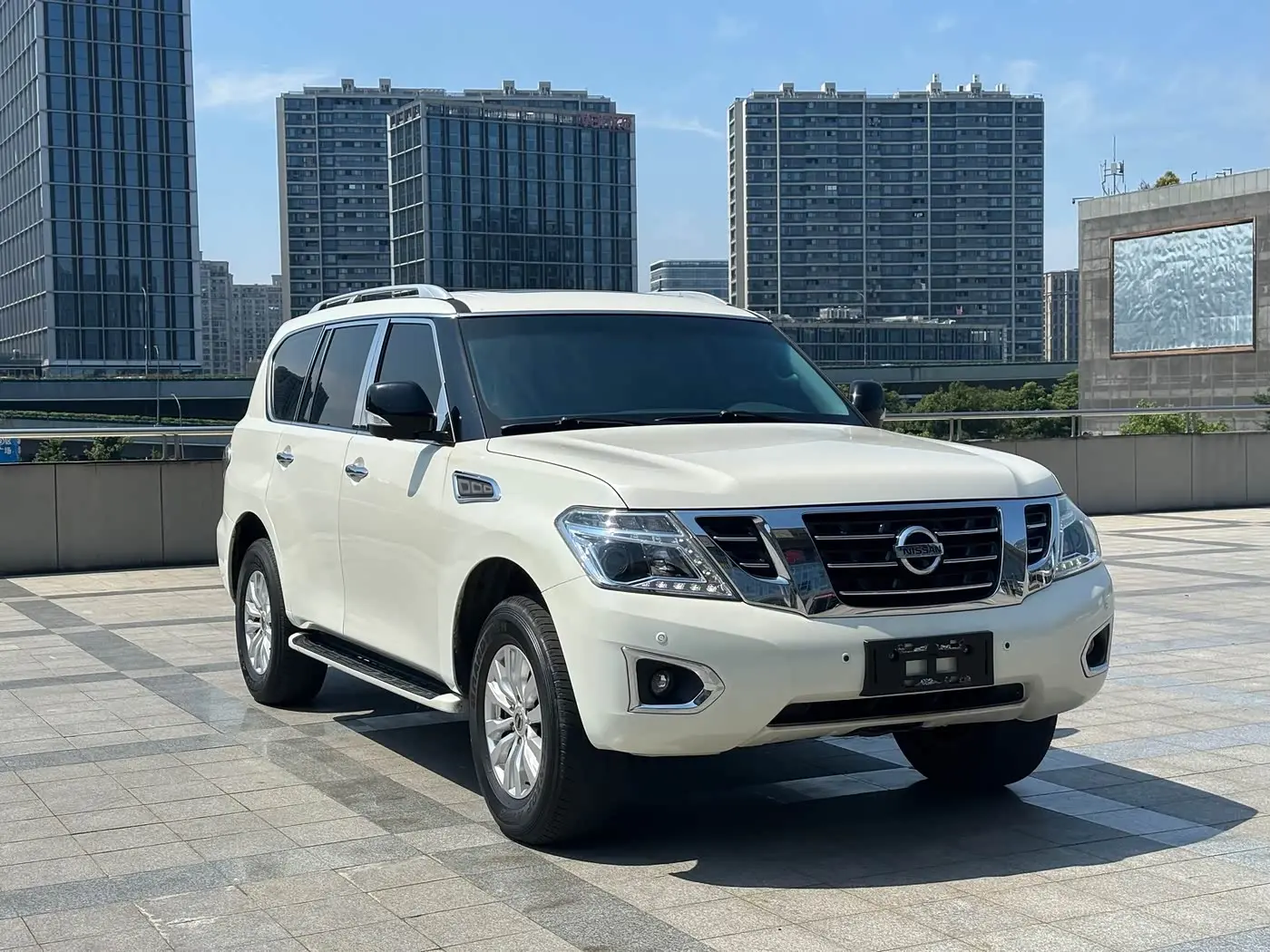 Nissan Patrol 2018 — Şəkil 3/17