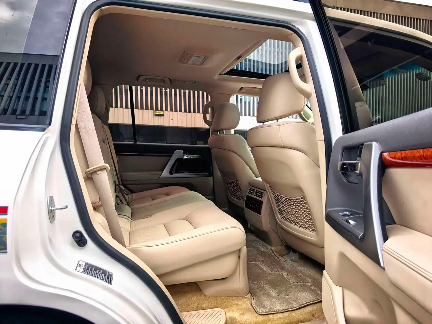 Toyota Land Cruiser 2013 — Photo 16/20