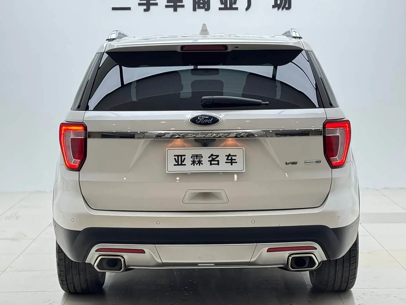 Ford Explorer 2018 — Şəkil 3/18