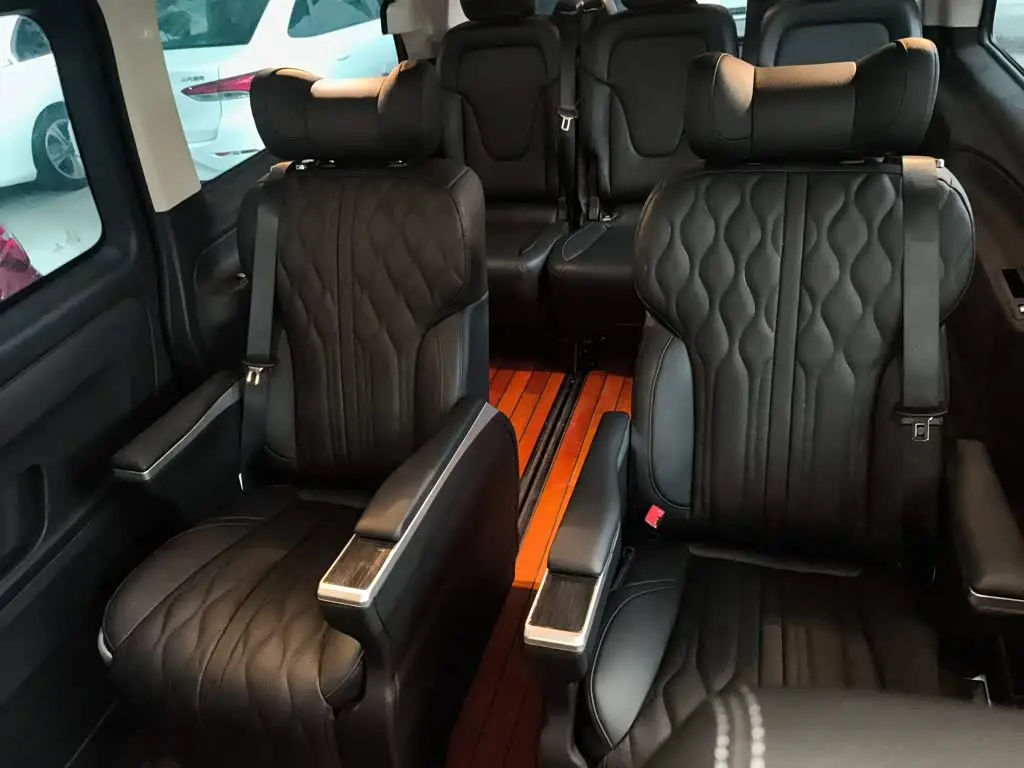 Mercedes-Benz Vito 2021 — Photo 13/20