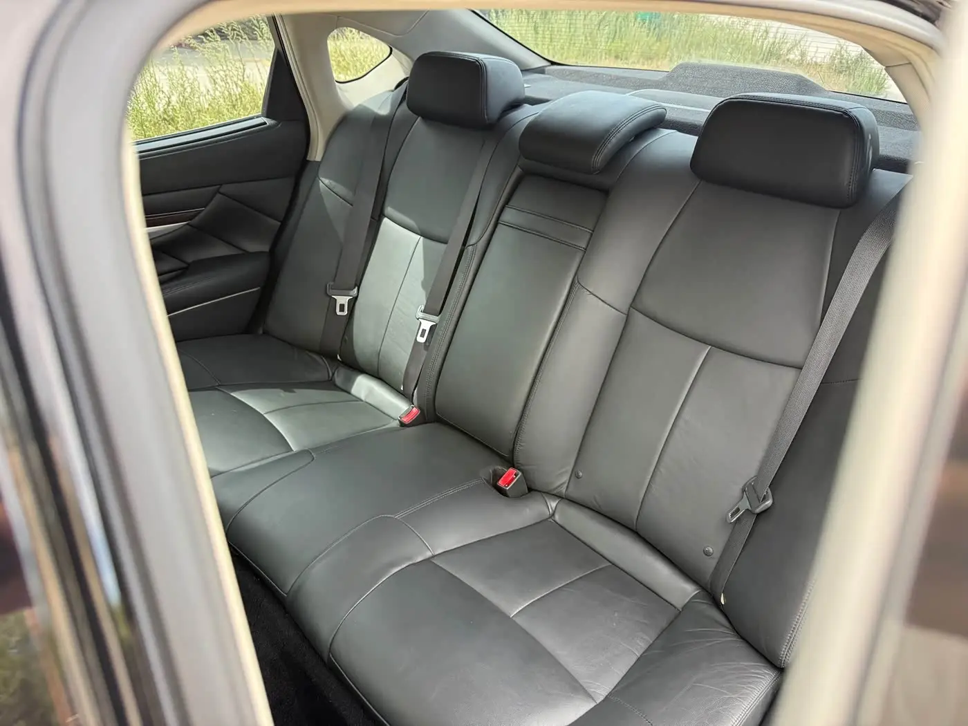 Infiniti Q70 2017 — Photo 12/14