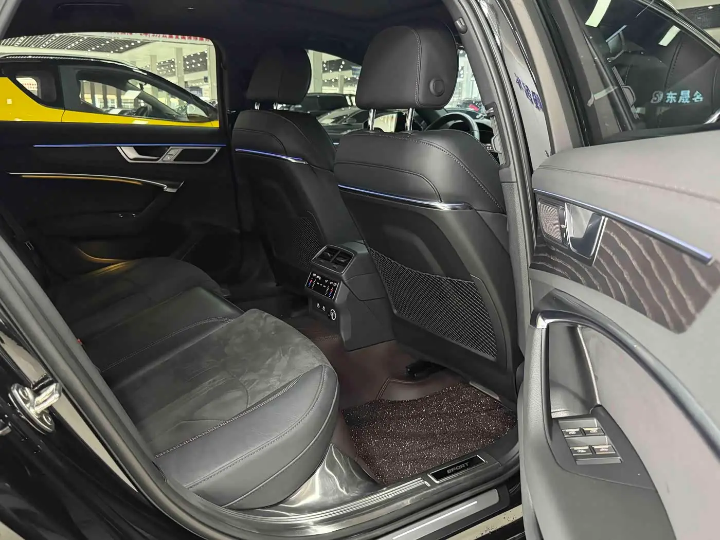 Audi A6L 2024 — Photo 7/9