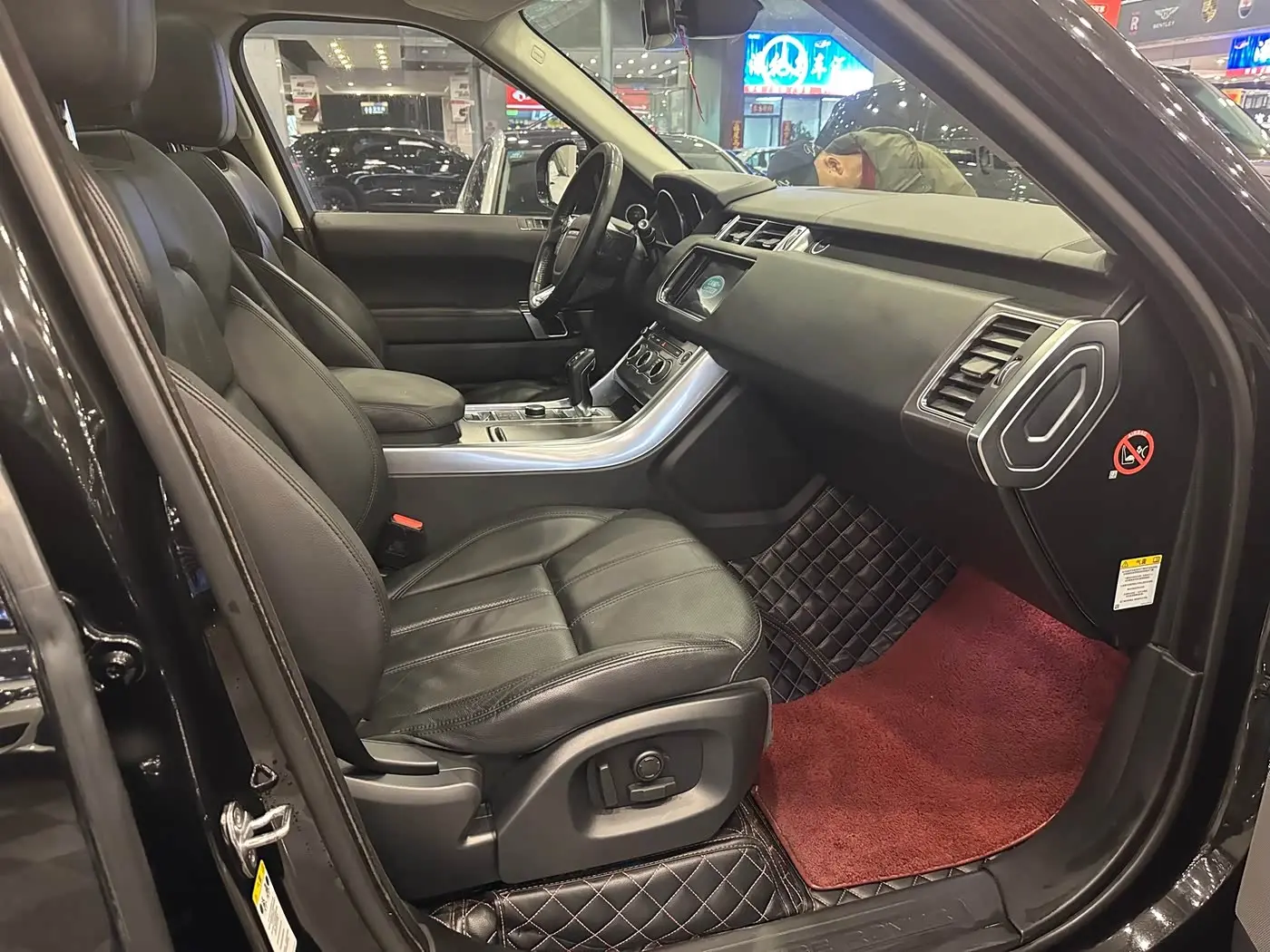 Land Rover Range Rover Sport 2016 — Photo 7/11