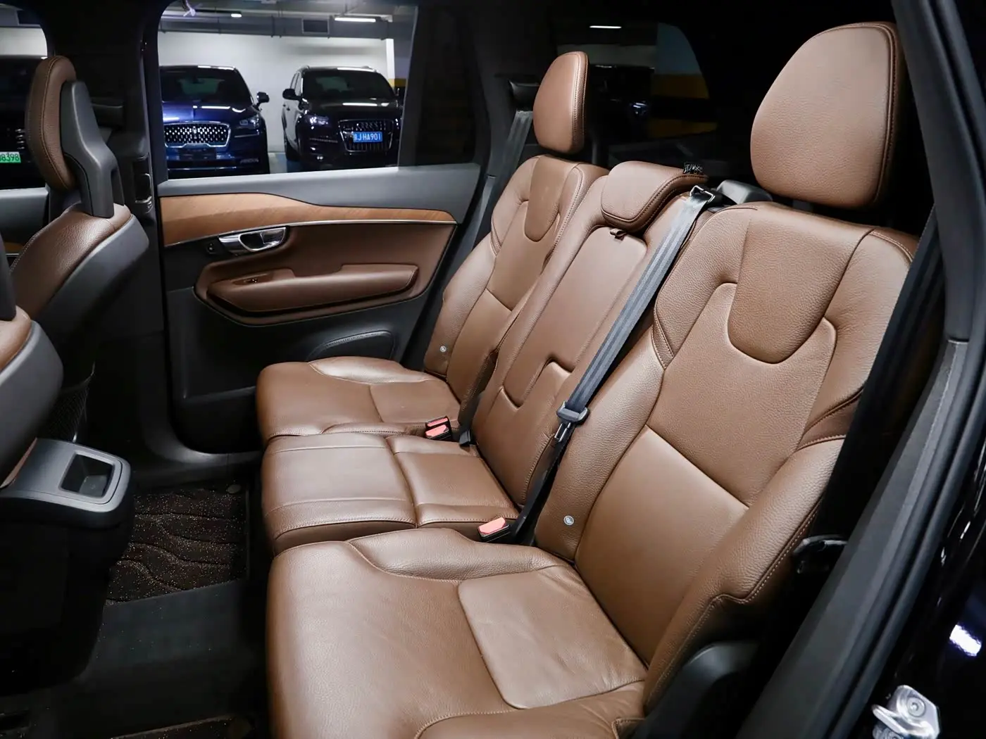 Volvo XC90 2020 — Фото 12/20