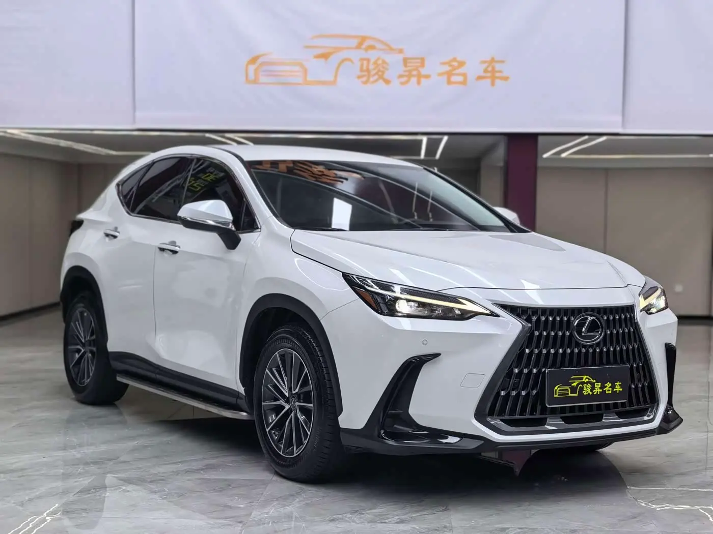 Lexus NX 2022 — Photo 3/20