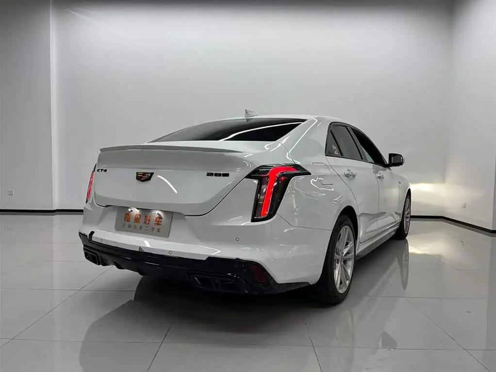 Cadillac CT4 2022 — Фото 5/15