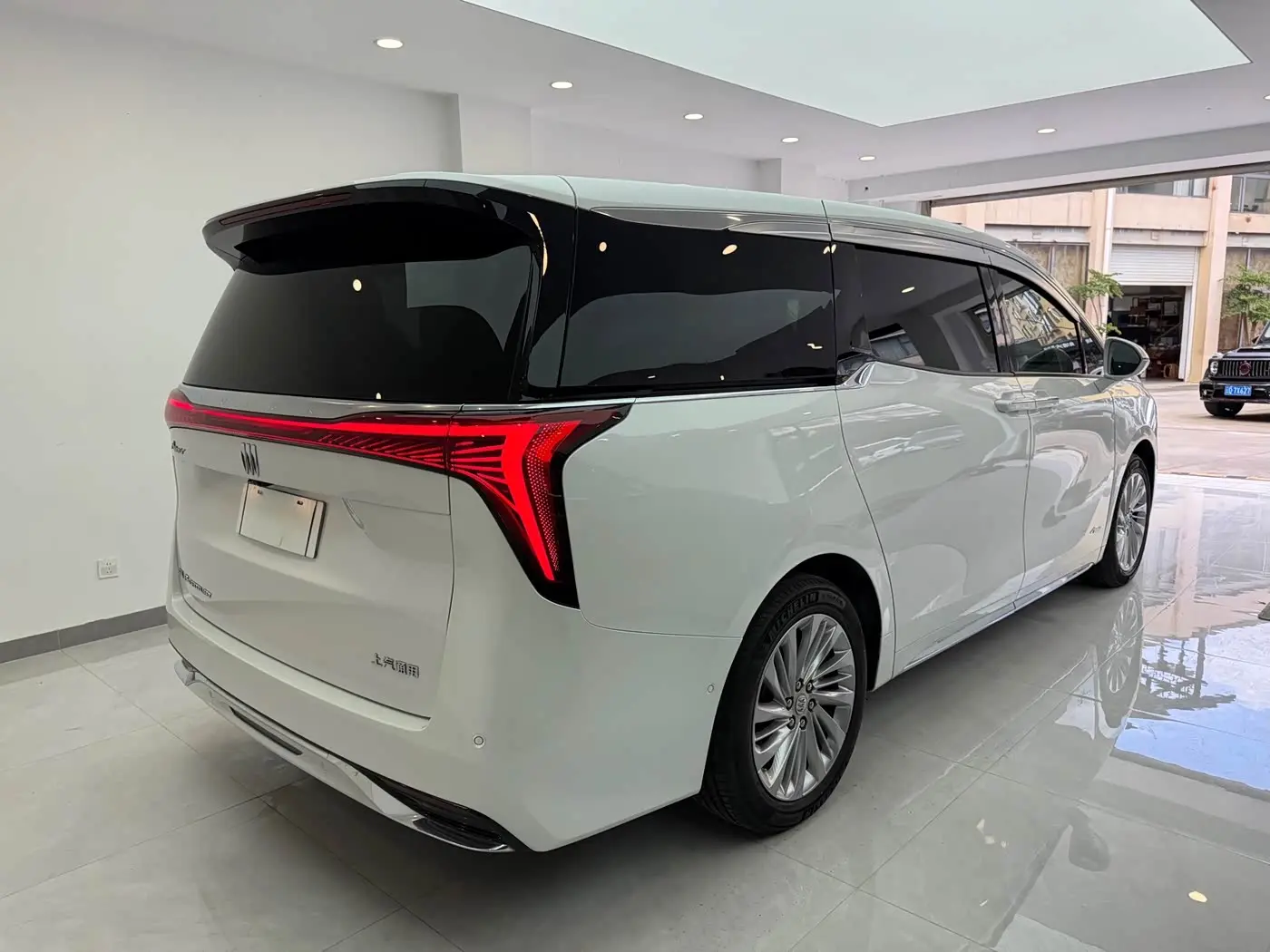 Buick Century 2023 — Photo 11/13