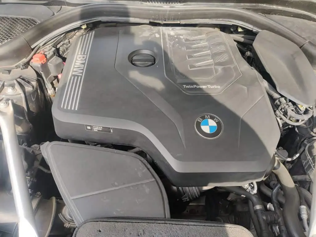 BMW 5 Series 2022 — Şəkil 11/20