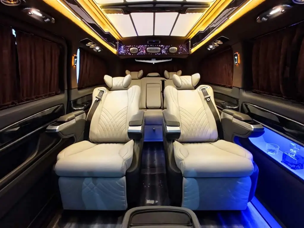 Mercedes-Benz Vito 2023 — Photo 11/20