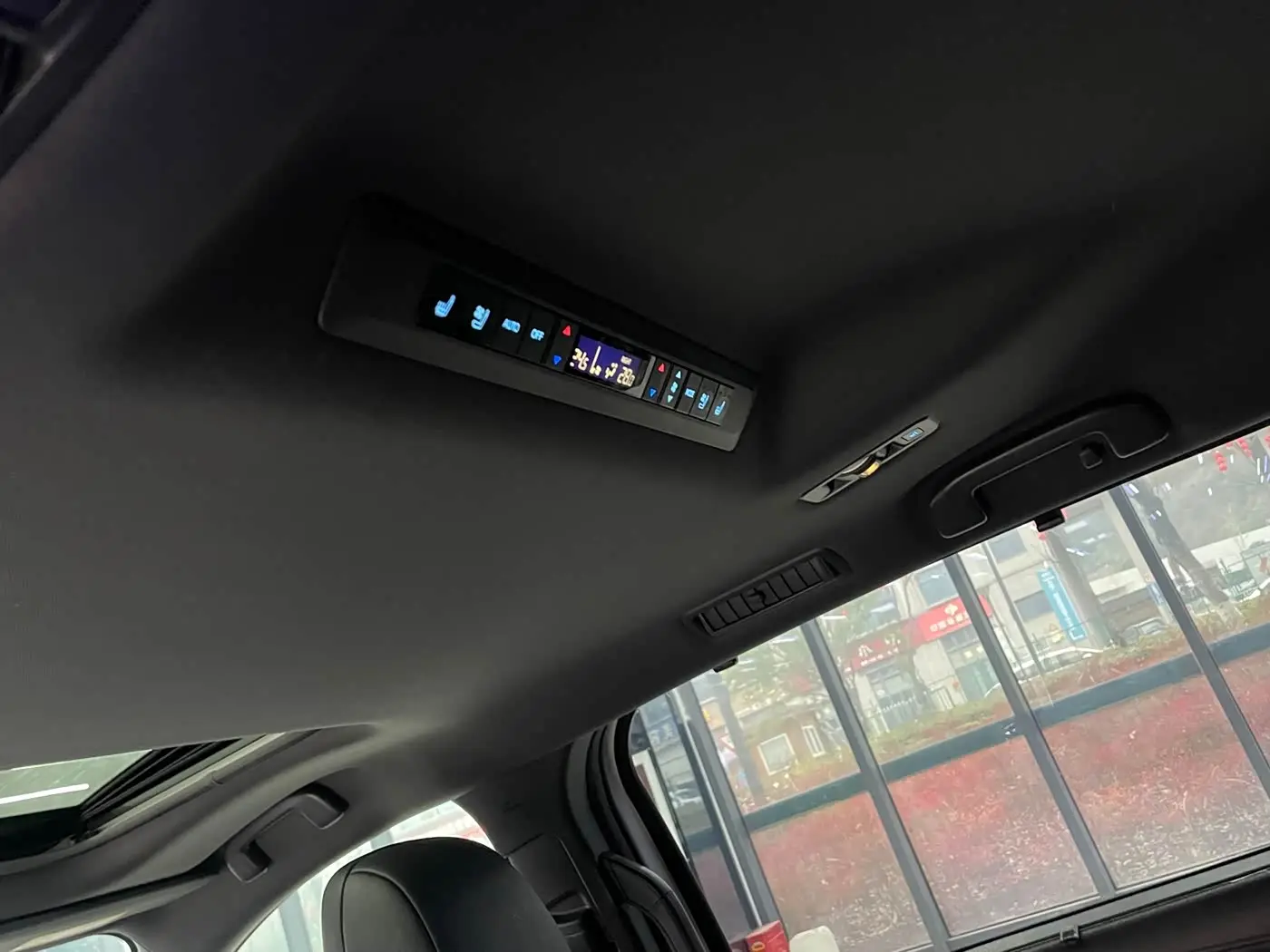 Toyota Sienna 2022 — Photo 5/20