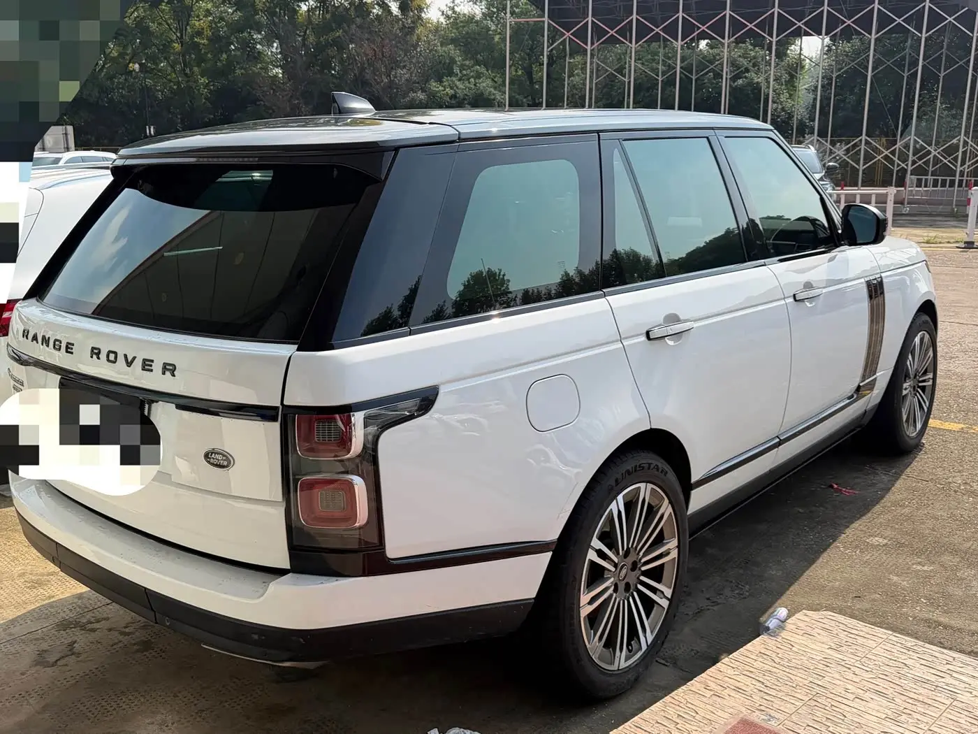 Land Rover Range Rover 2018 — ფოტო 3/10