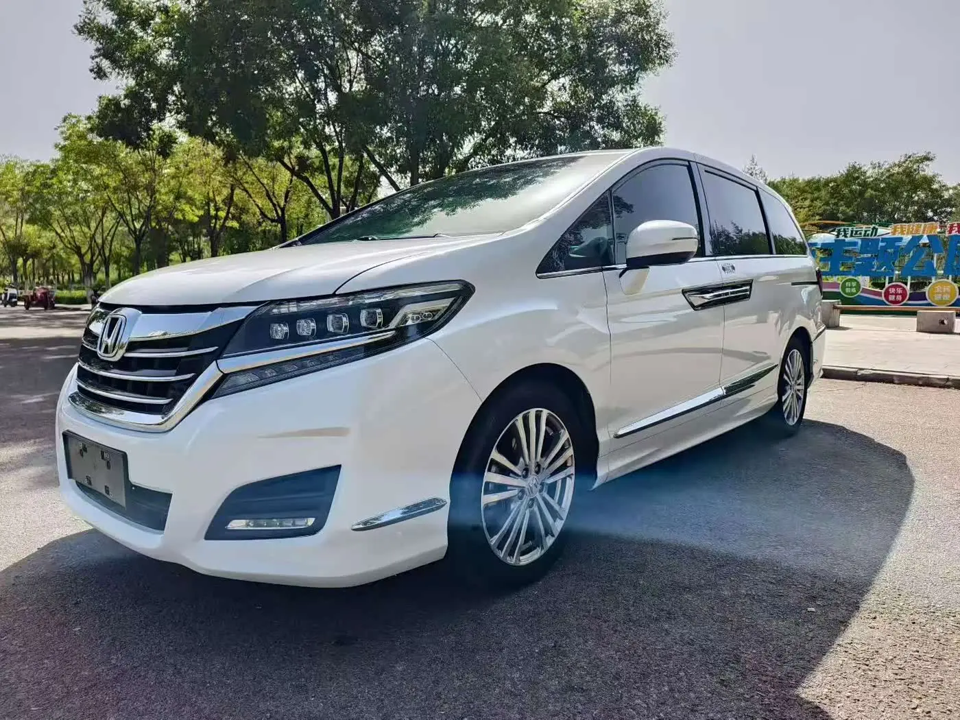Honda Elysion 2018 — Şəkil 1/9