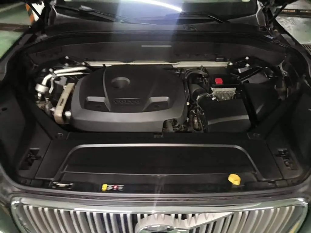 Volvo XC90 2019 — Şəkil 9/15
