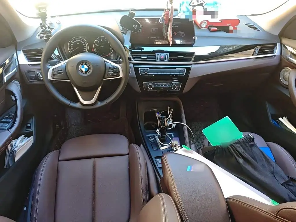 BMW X1 2021 — Şəkil 10/20