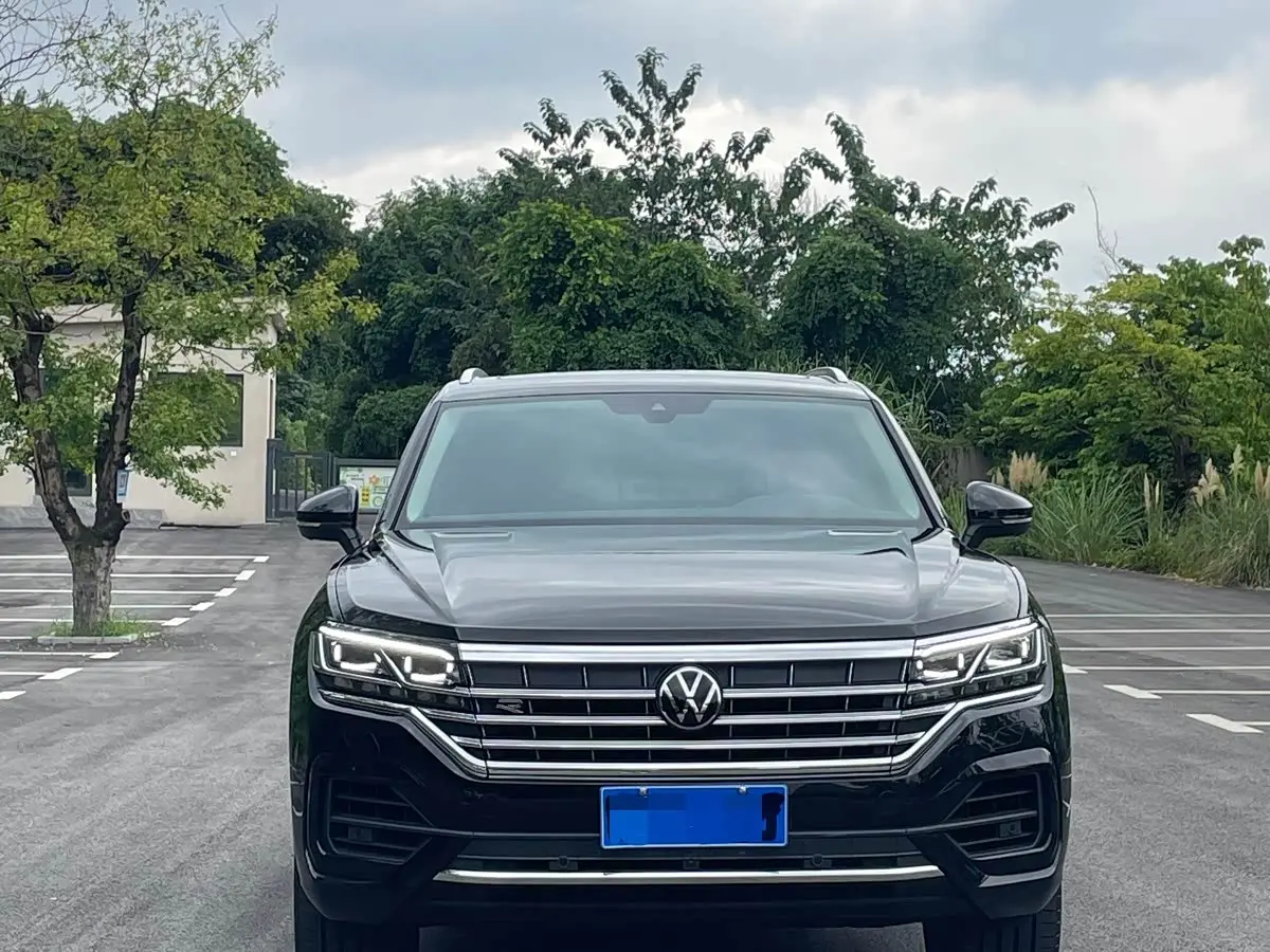 Volkswagen Touareg 2024 — Фото 2/9