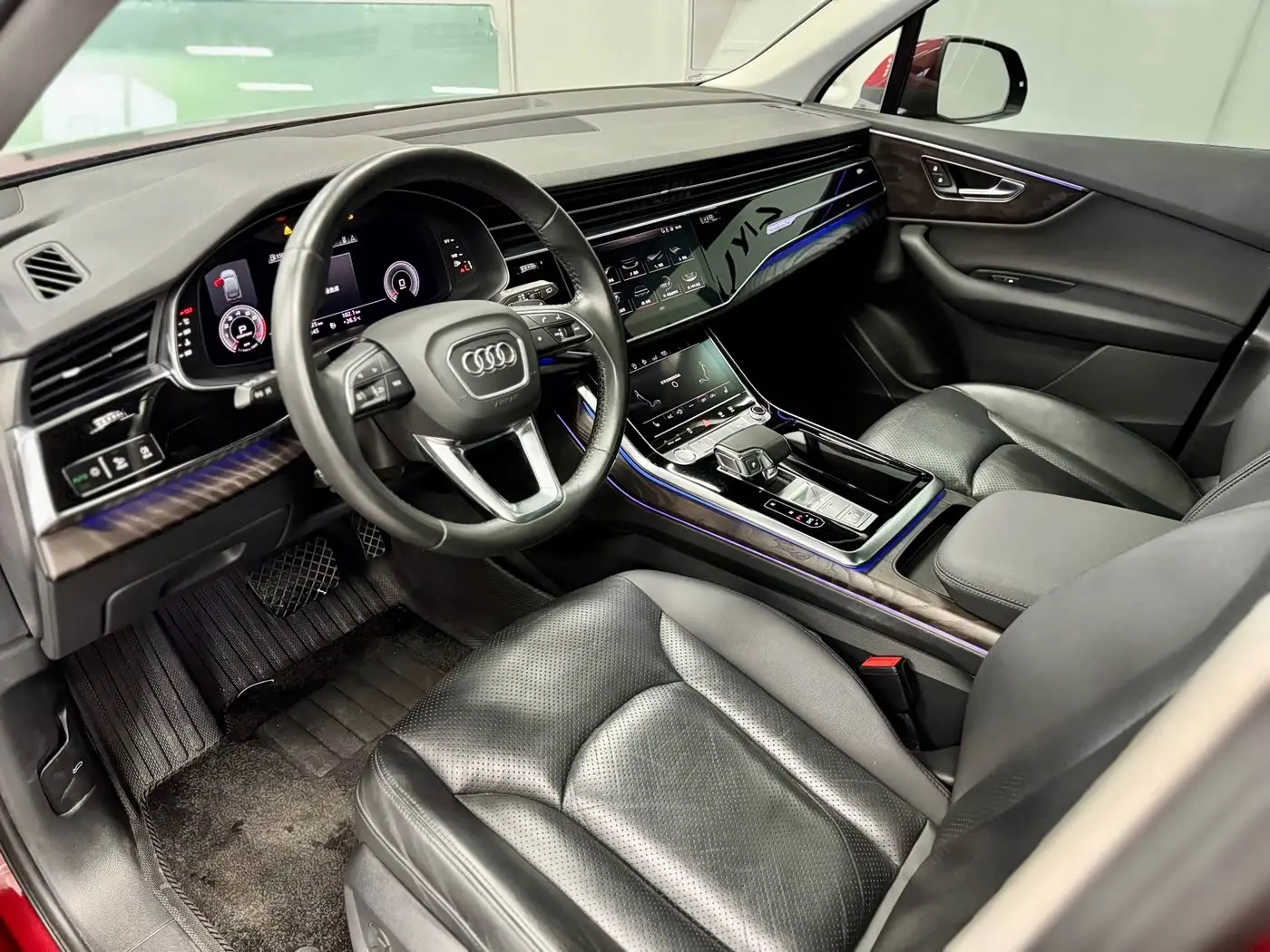 Audi Q7 2021 — Photo 9/15
