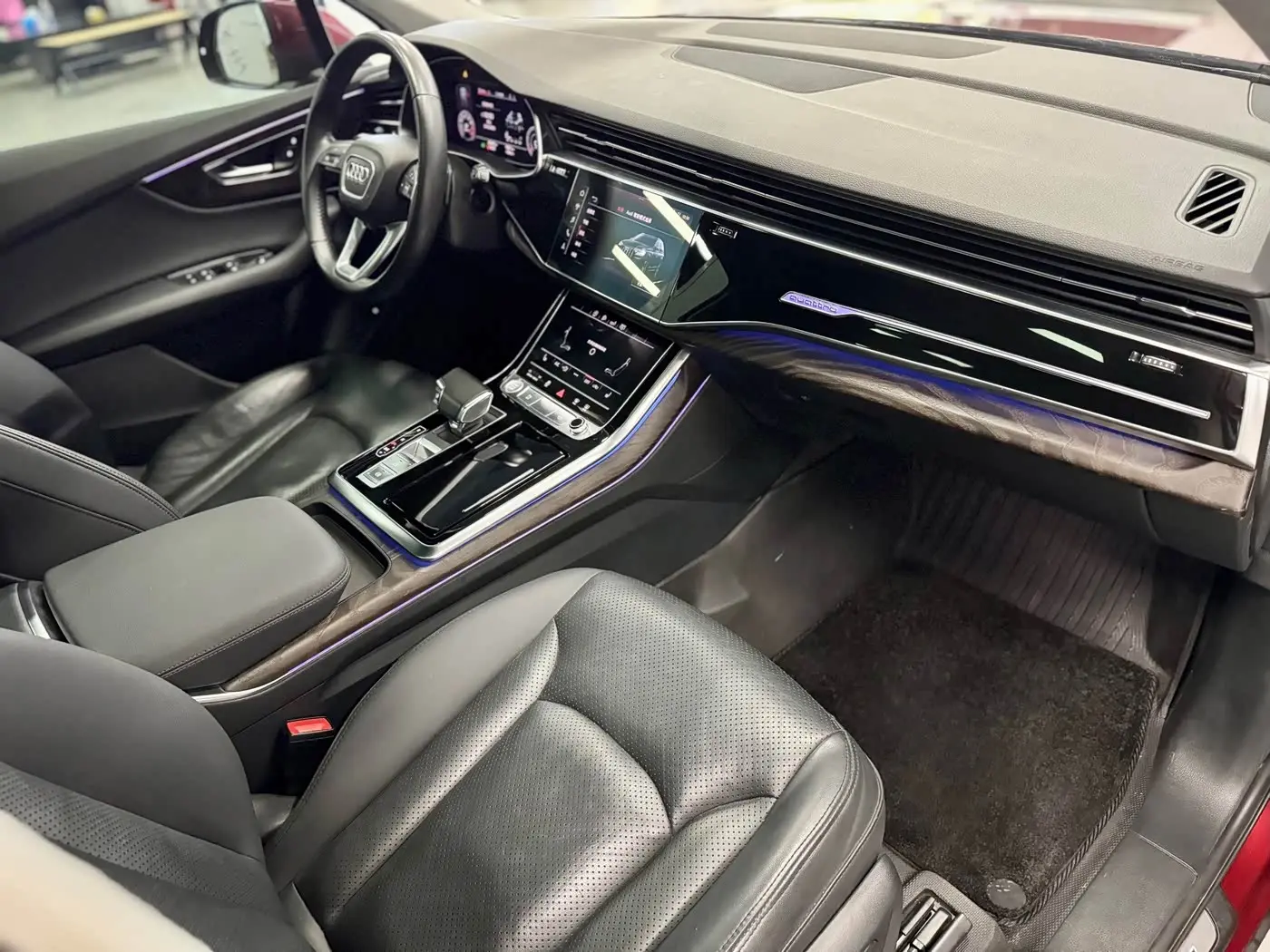 Audi Q7 2021 — Photo 14/15