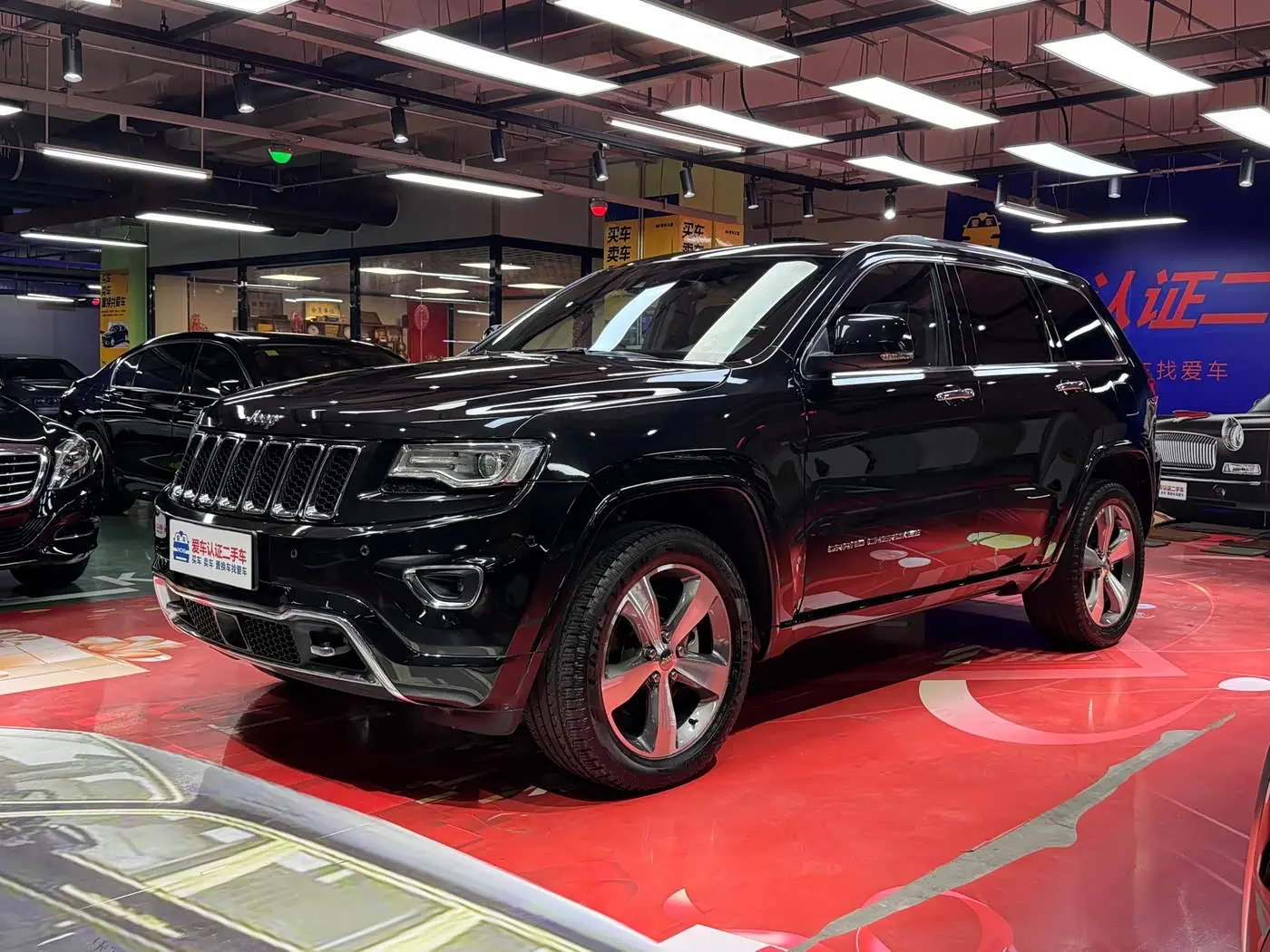 Jeep Grand Cherokee 2016 — Photo 1/20