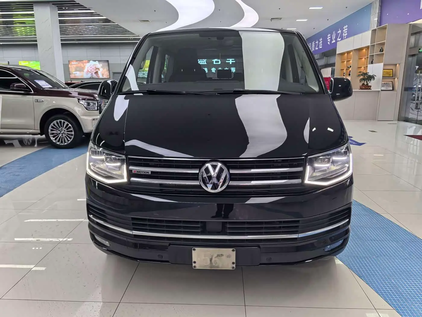 Volkswagen Multivan 2019 — Şəkil 2/18